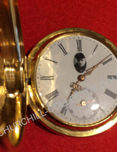 Red Barron pocket watch featuring a small picture of Richthofen (Red Barron)