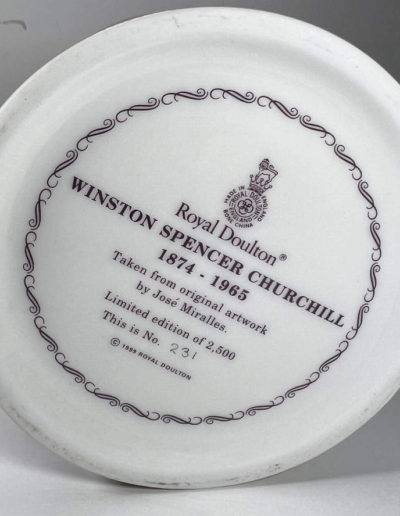 Royal Doulton Churchill Tankar: Base